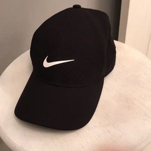 Women’s Nike hat